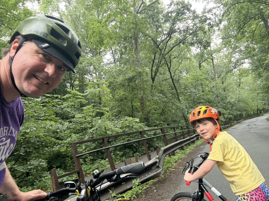 Family bike ride along Sligo Creek!